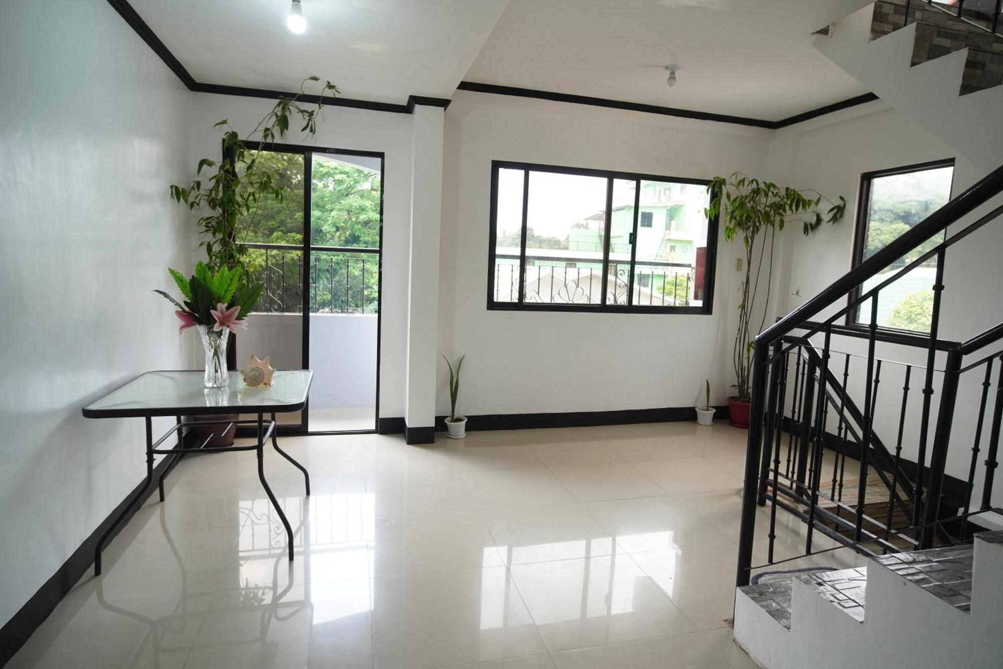 Amparo'S Tourist Inn - Coron Esterno foto